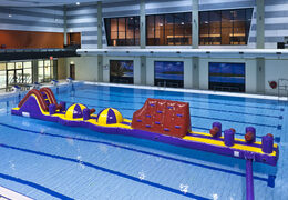 Adventure Mega Run XL obstacle course 17 meters long in a unique design with various exciting objects for both young and old. Buy inflatable pool obstacle courses online now at JB Inflatables America