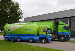 Buy green and blue inflatable De Heus truck eye-catcher. Order blow-up promotionals now online at JB Inflatables UK