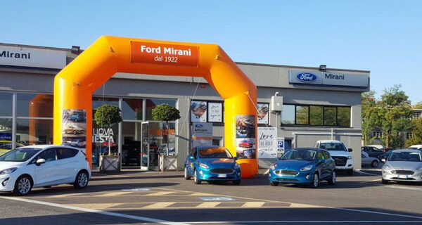 Autobedrijf inflatables