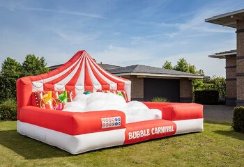 Groot opblaasbaar open bubble boarding luchtkussen met schuim kopen in thema carnaval circus clown voor kinderen