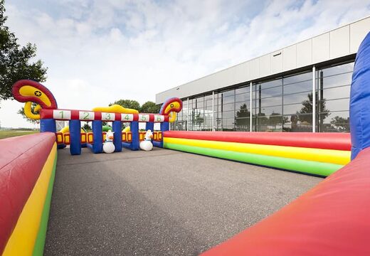 Opblaasbare hobbelpaard race baan kopen voor kinderen in thema western cowboy bij JB Inflatables