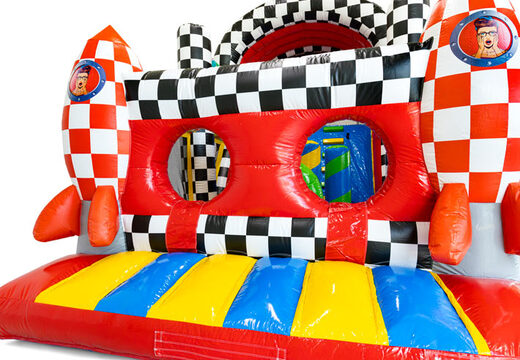 Comic-themed obstacle course for an unforgettable experience